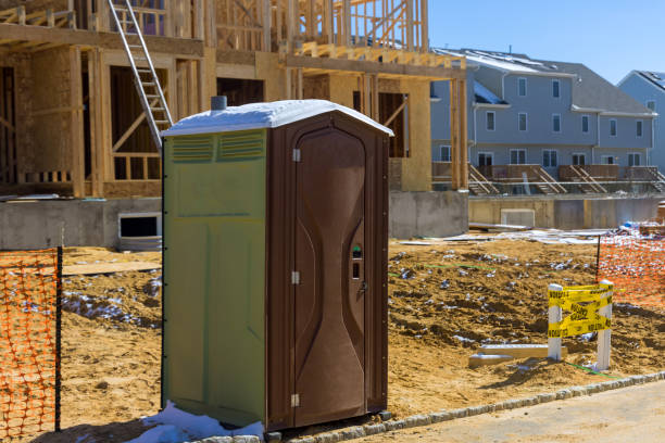 Portable Toilet Options We Offer in Daingerfield, TX